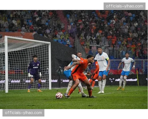 奥斯卡四分钟两球效率惊人 玉昆进攻三叉戟配合默契度满分